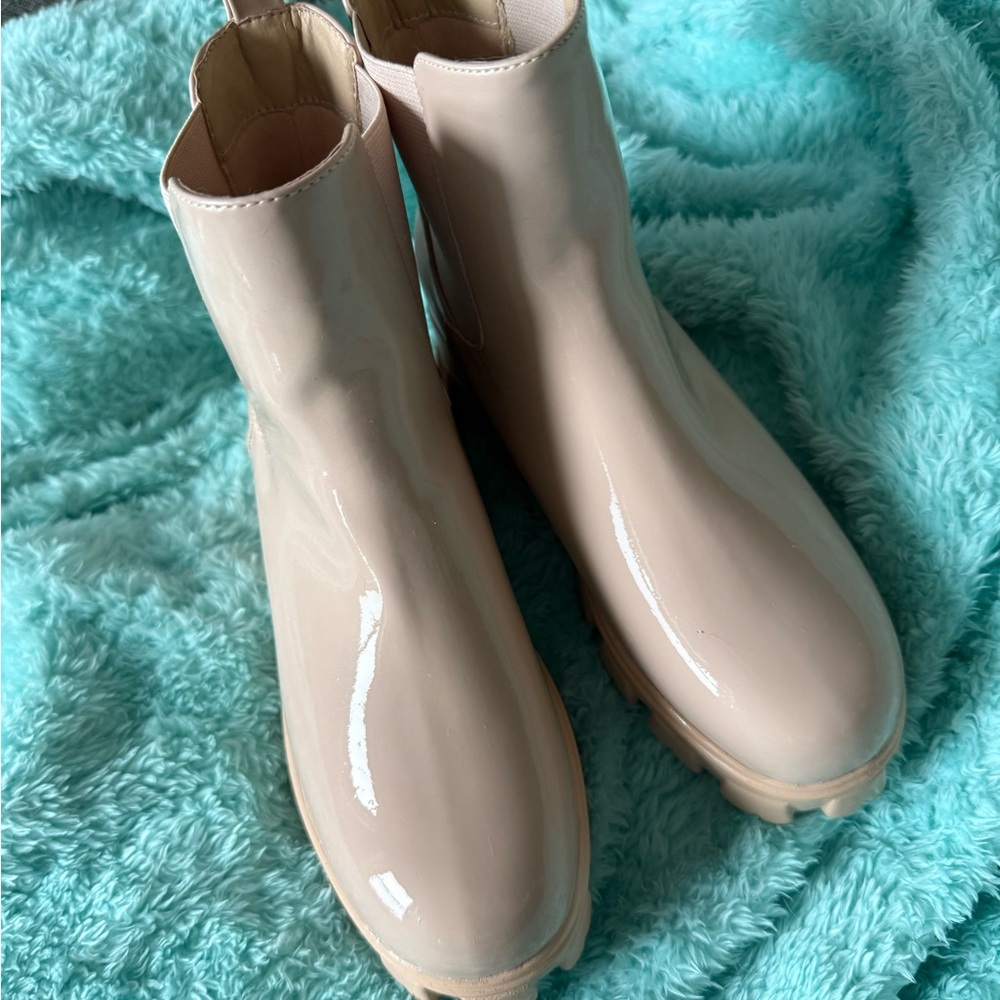 Lulus Women's Cream Ankle Combat Boots